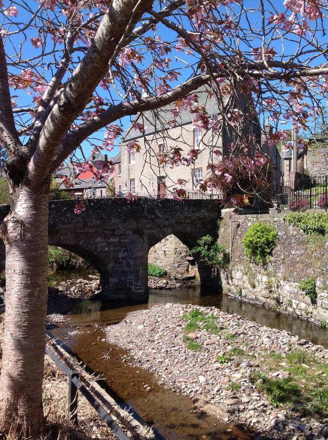 Caliburn Vila Alyth Exterior foto